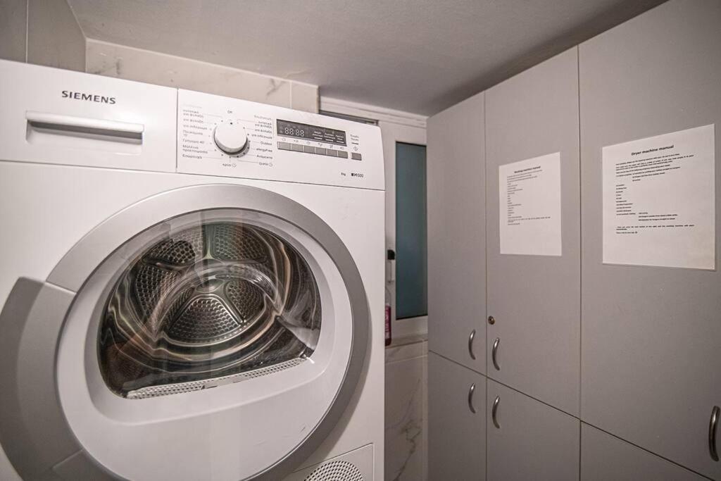 A13 Pristine & Sunny 30M2 Flat Near Syntagma Sq Apartment Athens Luaran gambar